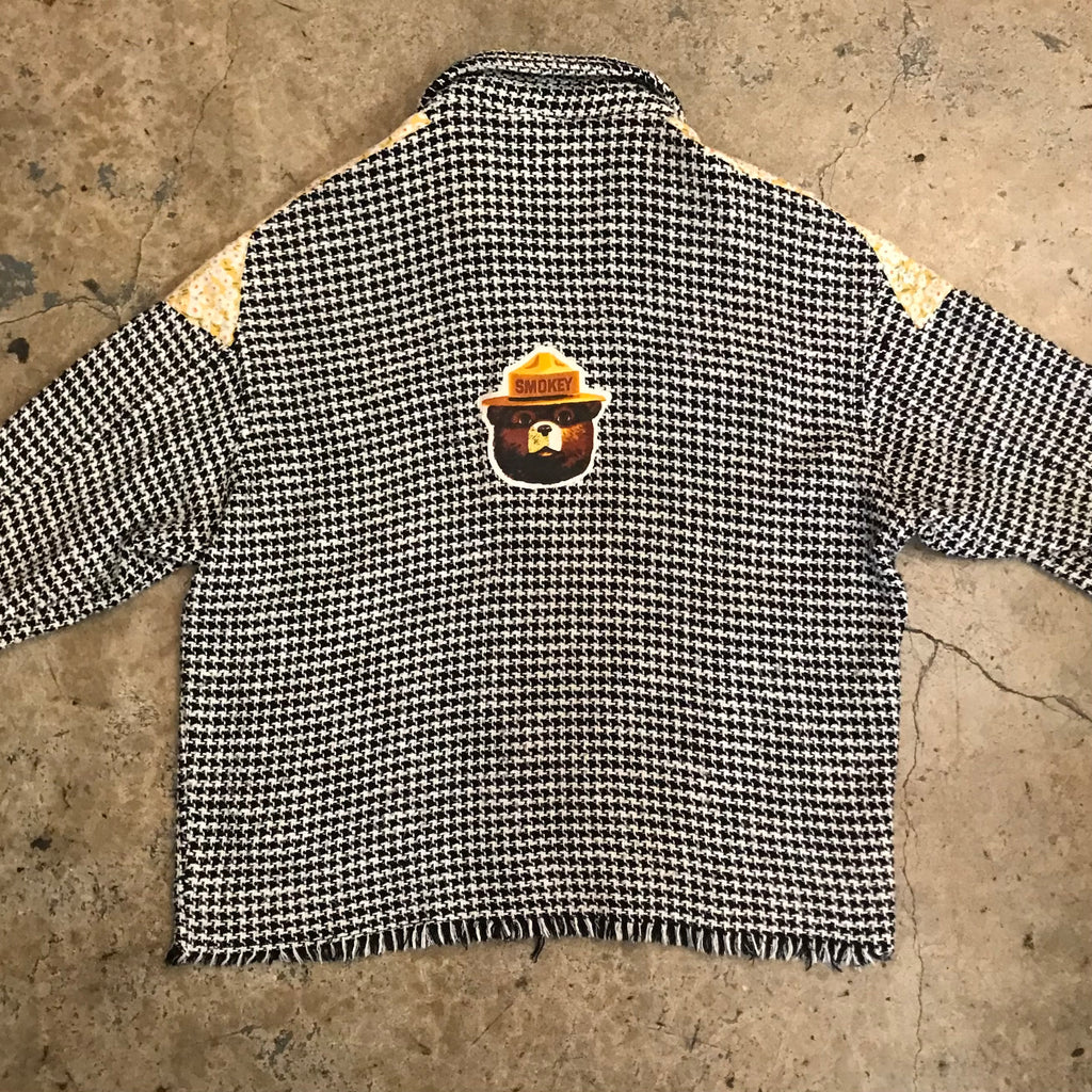 HOUNDSTOOTH W/LIBERTY FLORAL SHOULDERS AND SMOKEY BACK LOGO