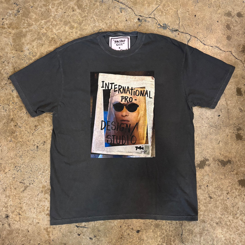 Yokishop CITY x IPD - "The Look" T-Shirt