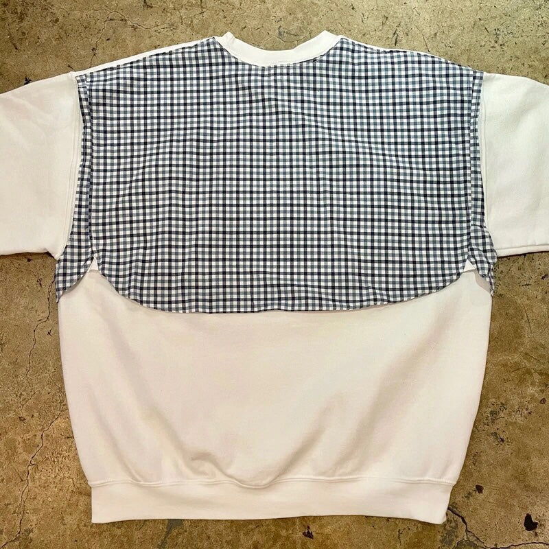 Mucho Aloha - White & Blue Plaid Pocket Crewneck