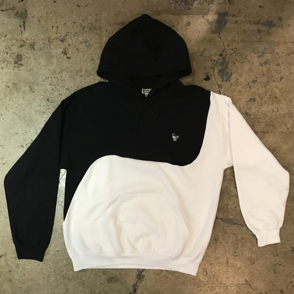Mucho Aloha - Ying Yang Sweatshirt (Black / White)