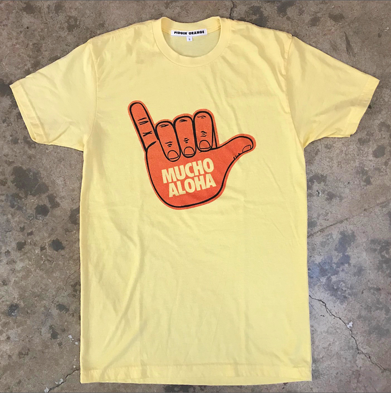 Mucho Aloha - Foam Shaka Hand Tee | Yokishop Mucho Aloha - Foam Shaka Hand Tee | Yokishop
