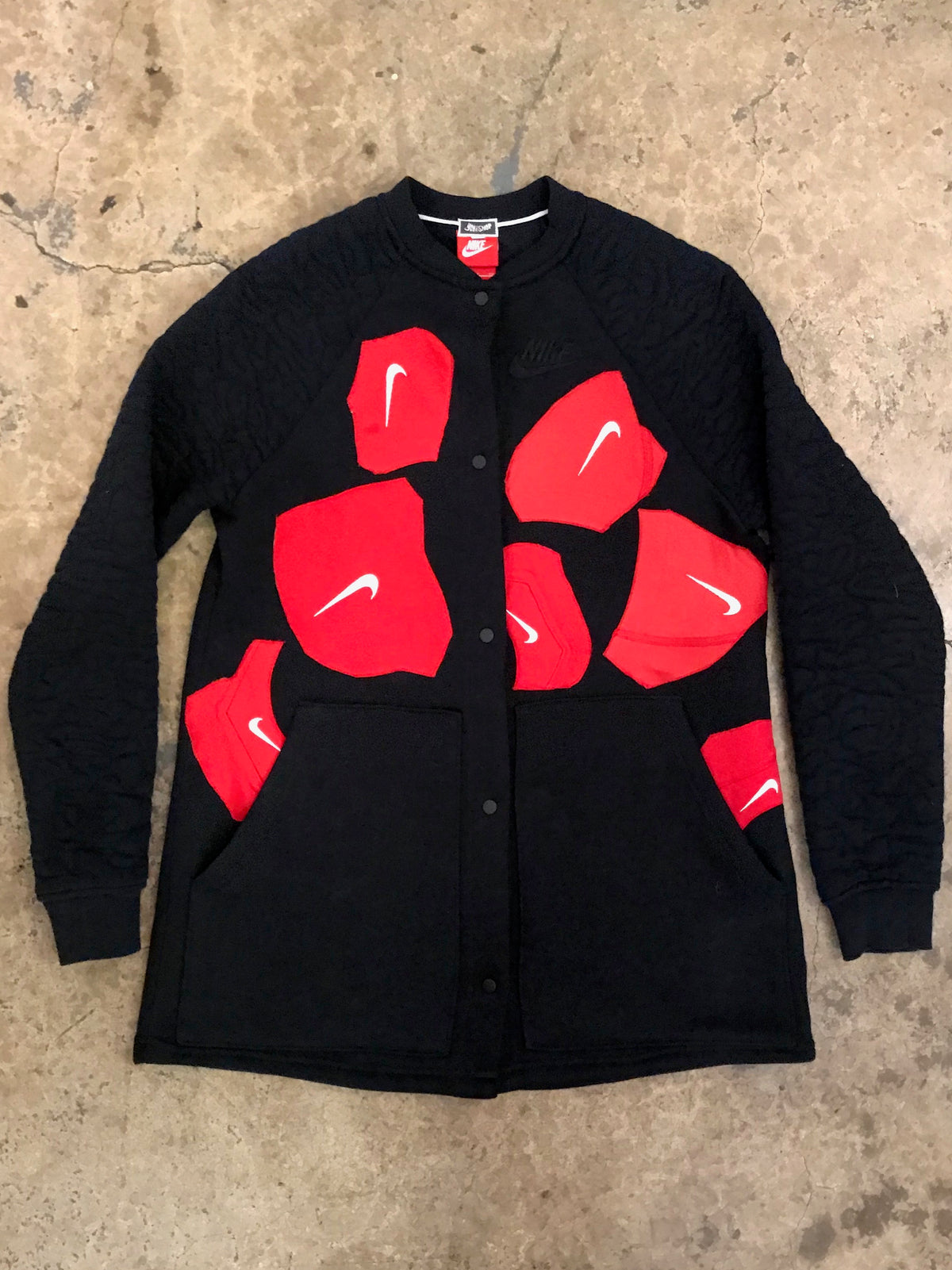 Nike upside sales down swoosh hoodie